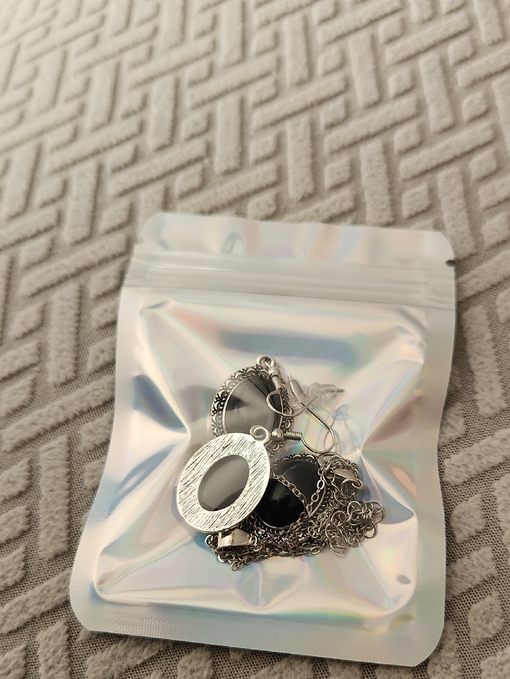 Bohemian Silver/Black Tone Filigree Pendant Short Necklase And Earrings Set - Picture 4 of 4